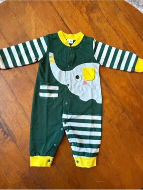 New! 16 outfits unbranded baby clothing.  $45. for the Lot nwot
